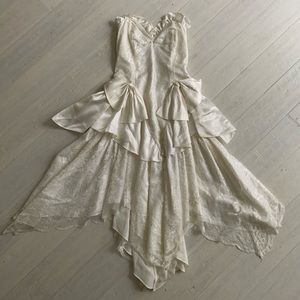 True Vintage white prom/wedding dress small